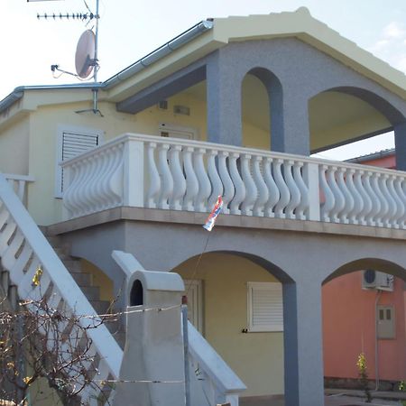 Pahert Beach Apartment Вир Экстерьер фото